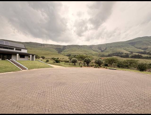 4 BEDROOM HOUSE FOR SALE IN VULINTABA COUNTRY ESTATE
